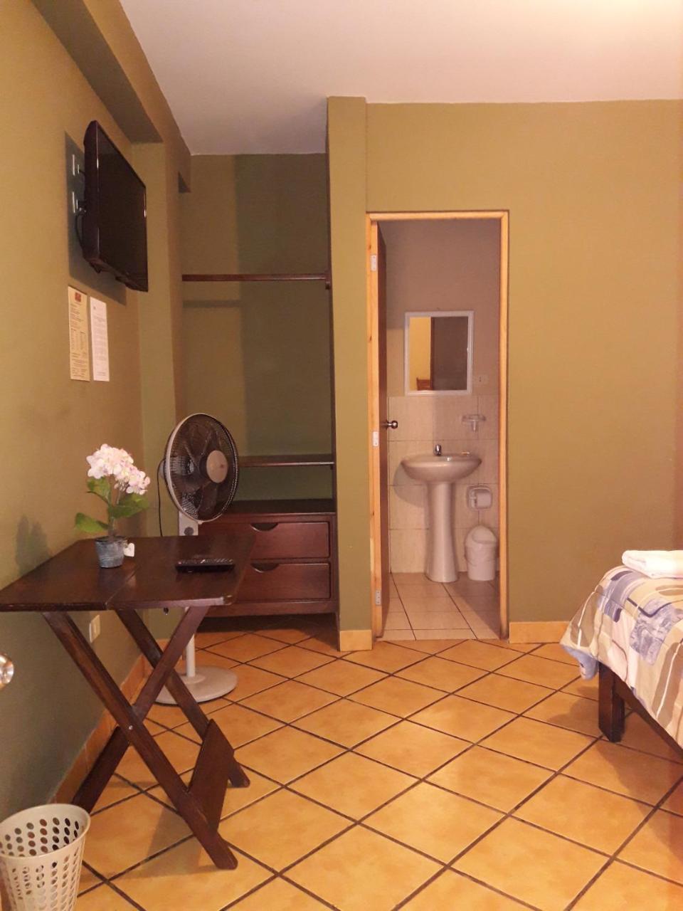 Hostal Tambo Colorado Pisco Exterior foto